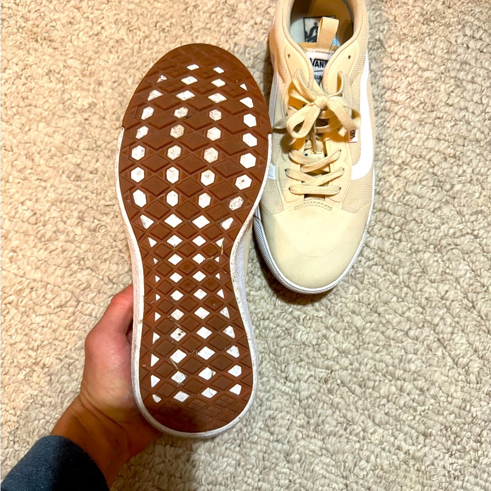Vans ultraRange